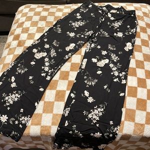 Brandy Melville floral pant